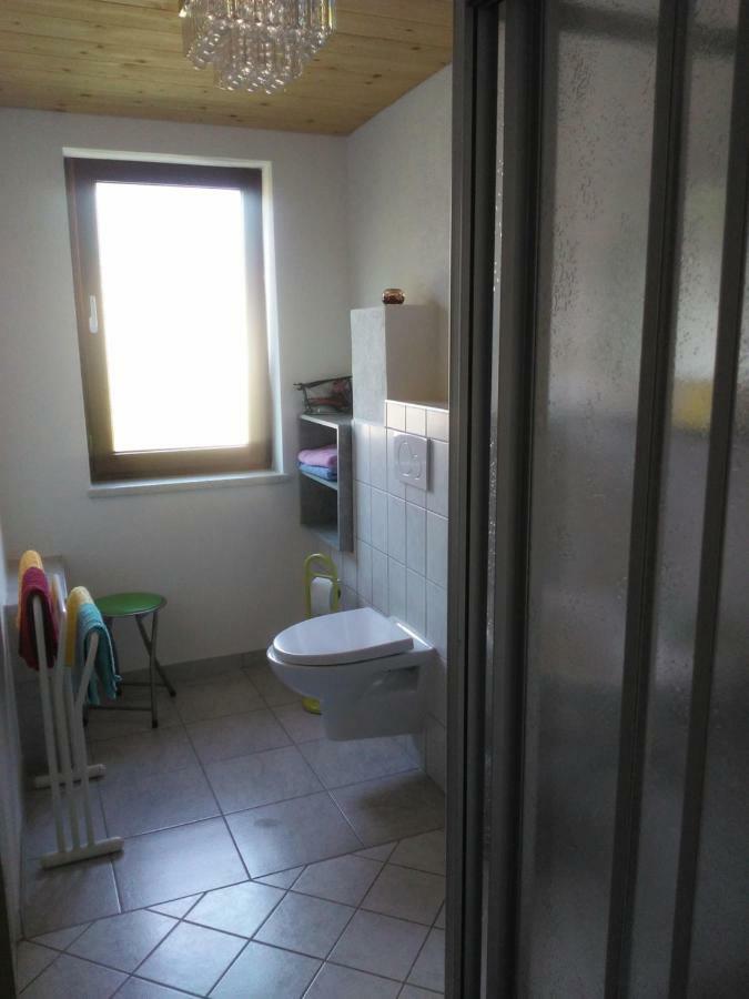 Obstbau Und Gaestezimmer Stani Kitzeck im Sausal Eksteriør billede
