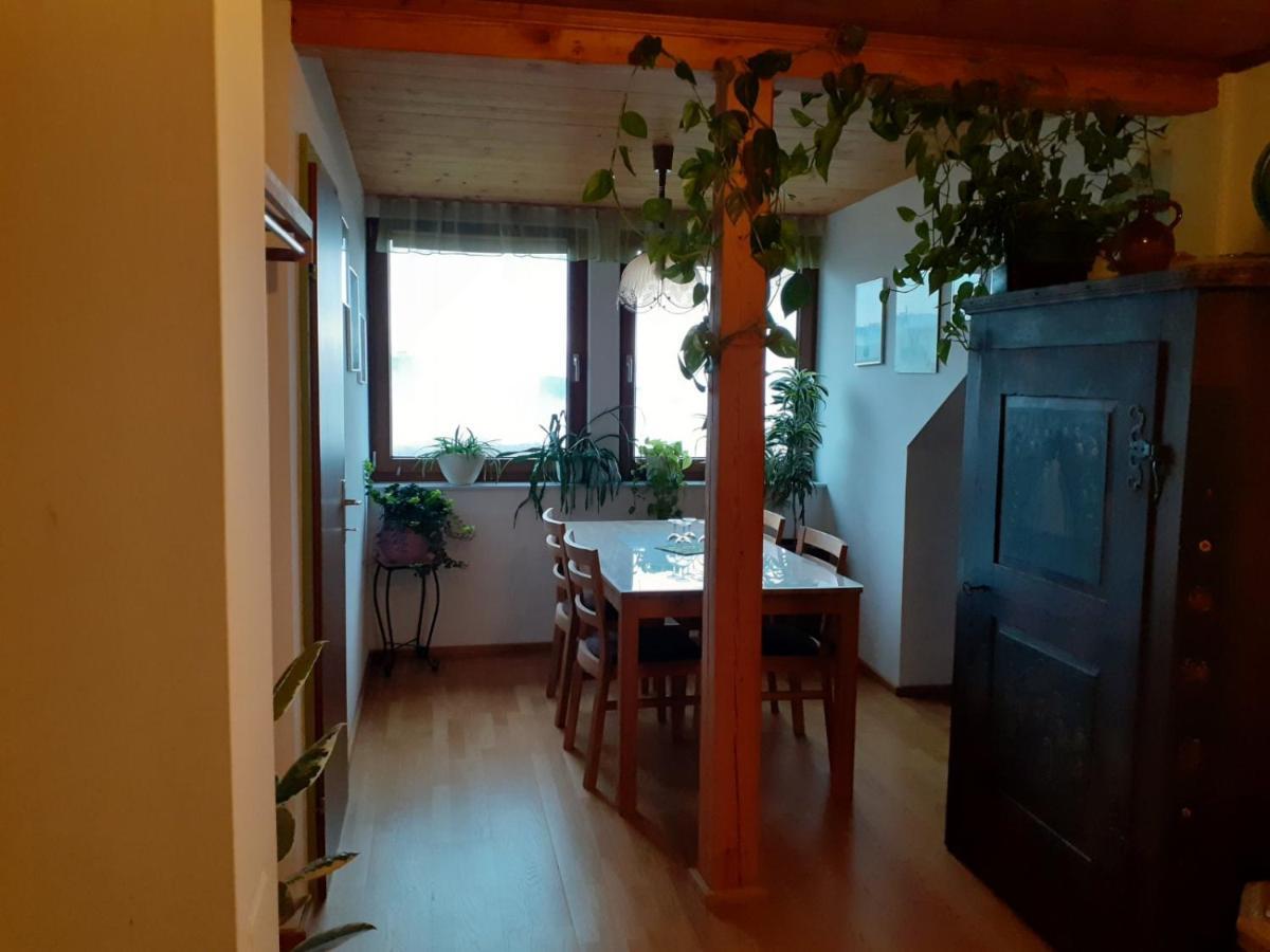 Obstbau Und Gaestezimmer Stani Kitzeck im Sausal Eksteriør billede